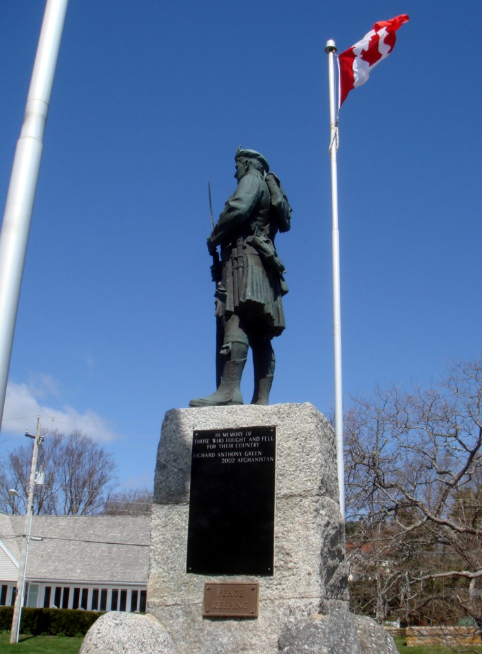 Chester: war memorial monument, south face