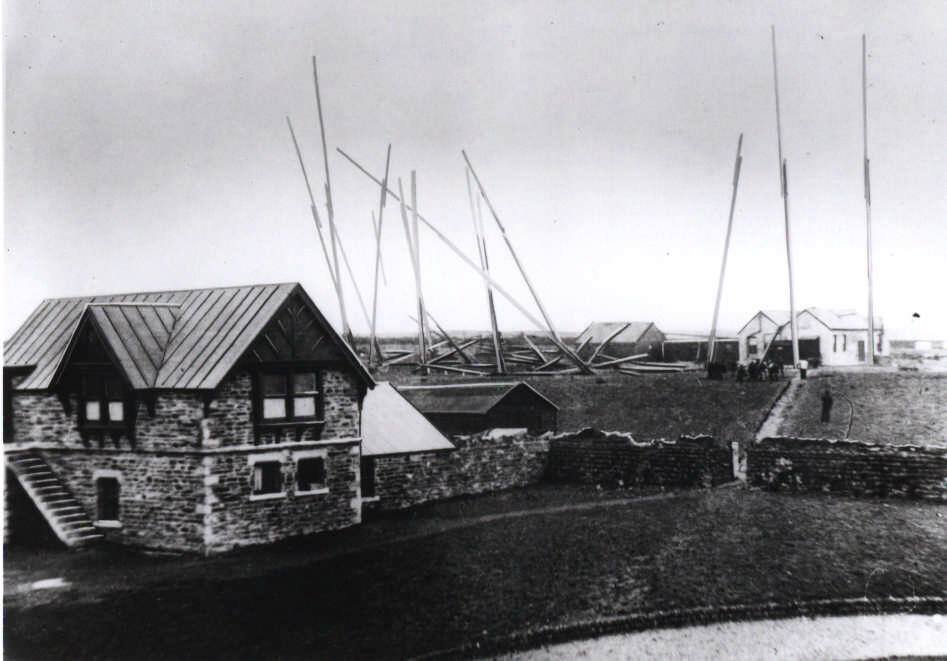 Wreckage of the antenna array at Poldhu after a gale, Sep. 1901