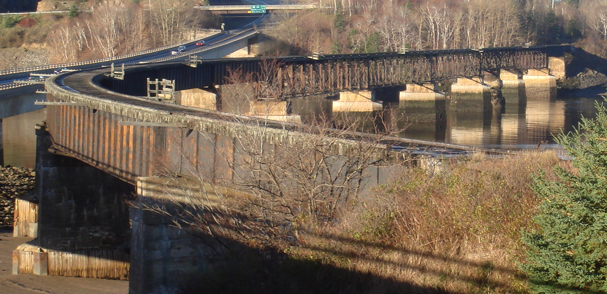 Dominion Atlantic Railway: Bear River Bridge, Digby County, Nova Scotia, 12 Nov 2010