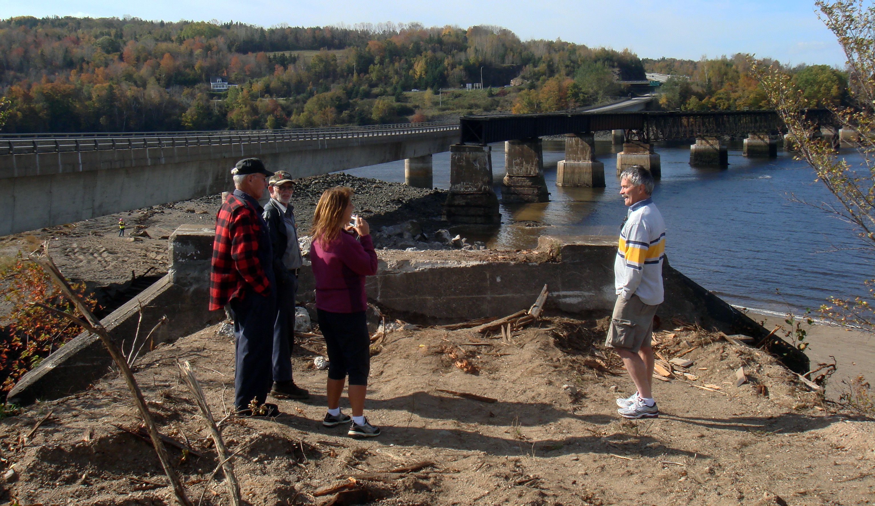 Dominion Atlantic Railway: Bear River Bridge, Digby County, Nova Scotia, 18 Oct 2011
